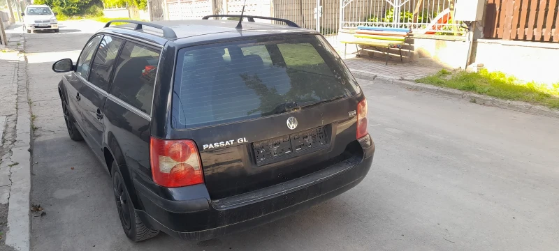 VW Passat комби, снимка 4 - Автомобили и джипове - 47525433