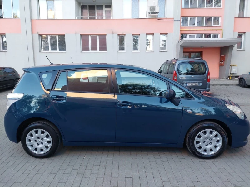 Toyota Verso 2.0 D4D 126к.с., снимка 5 - Автомобили и джипове - 47681252