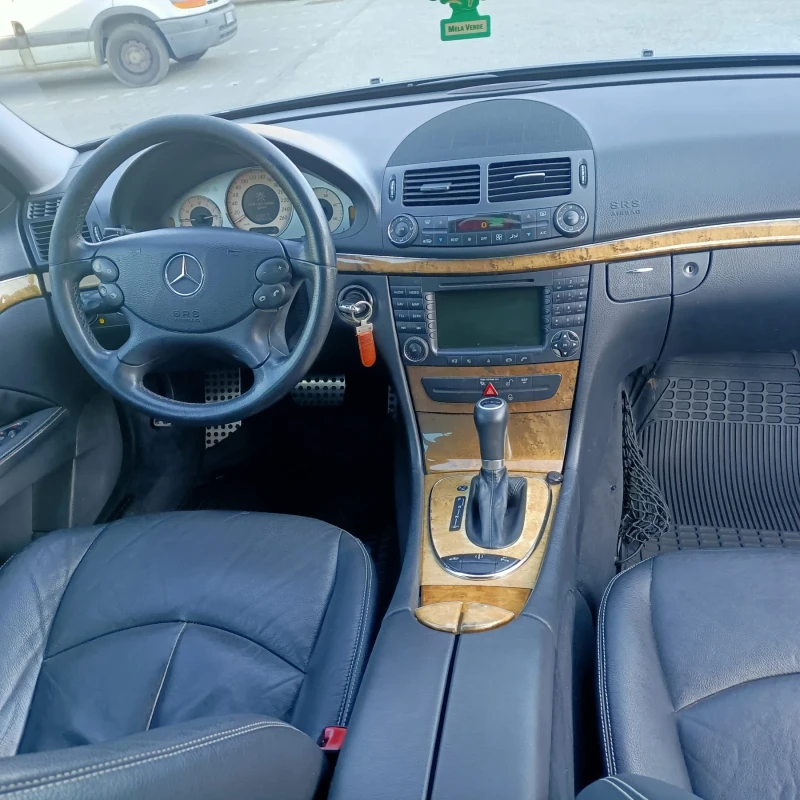 Mercedes-Benz E 320 CDI EVO, снимка 6 - Автомобили и джипове - 48059409