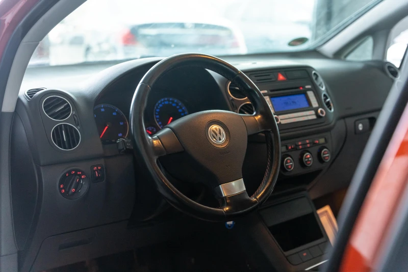 VW Golf Plus, снимка 7 - Автомобили и джипове - 48602180