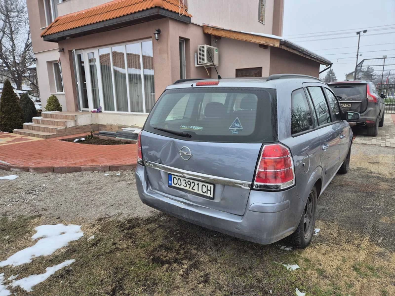 Opel Zafira 1.8, снимка 4 - Автомобили и джипове - 48727012