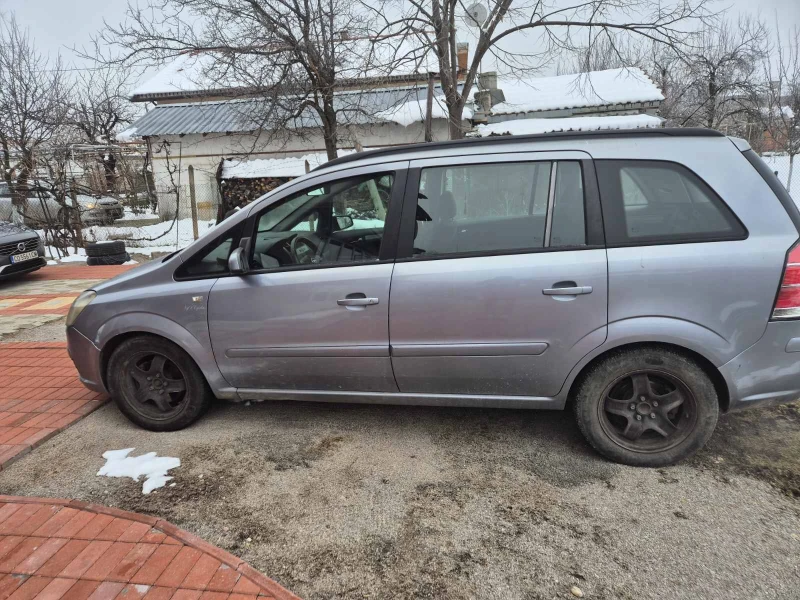 Opel Zafira 1.8, снимка 2 - Автомобили и джипове - 48727012