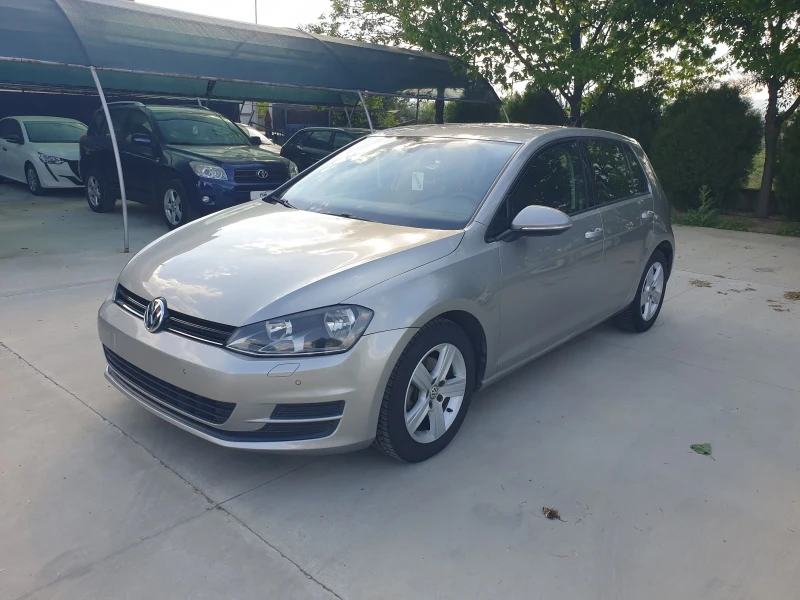 VW Golf 1.6 TDI, снимка 2 - Автомобили и джипове - 50154864