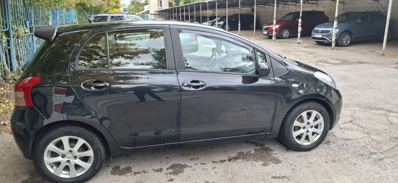 Toyota Yaris 1.3 vvti lpg, снимка 4 - Автомобили и джипове - 52809223