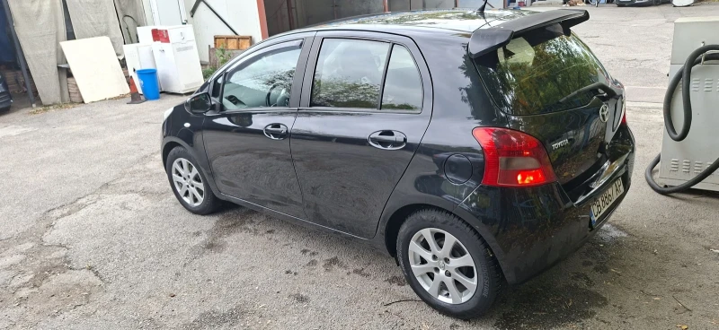 Toyota Yaris 1.3 vvti lpg, снимка 3 - Автомобили и джипове - 52809223