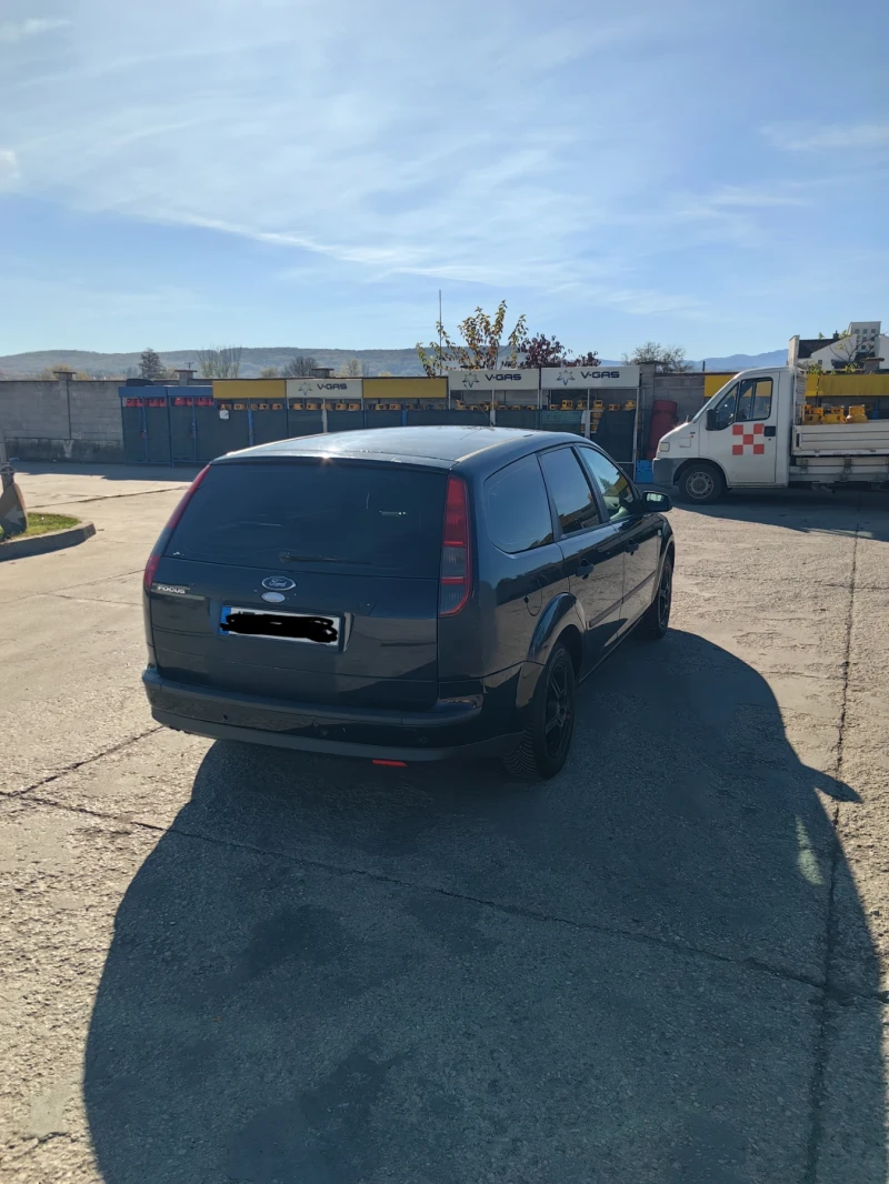 Ford Focus 1.8 Газ / Бензин, снимка 3 - Автомобили и джипове - 52240272