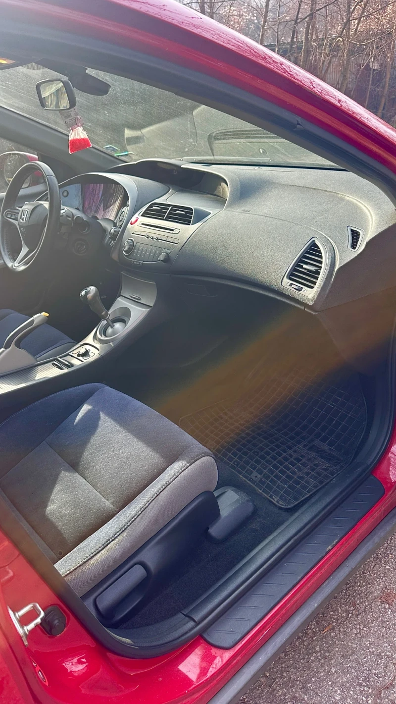 Honda Civic 208000, снимка 8 - Автомобили и джипове - 52837151