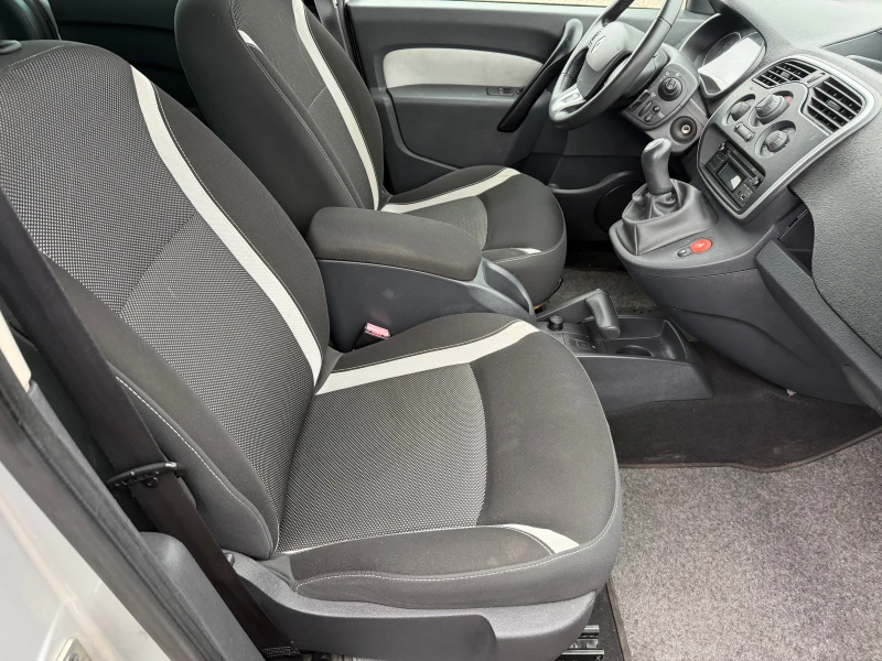 Renault Kangoo 1.5 DCI, снимка 11 - Автомобили и джипове - 53243107