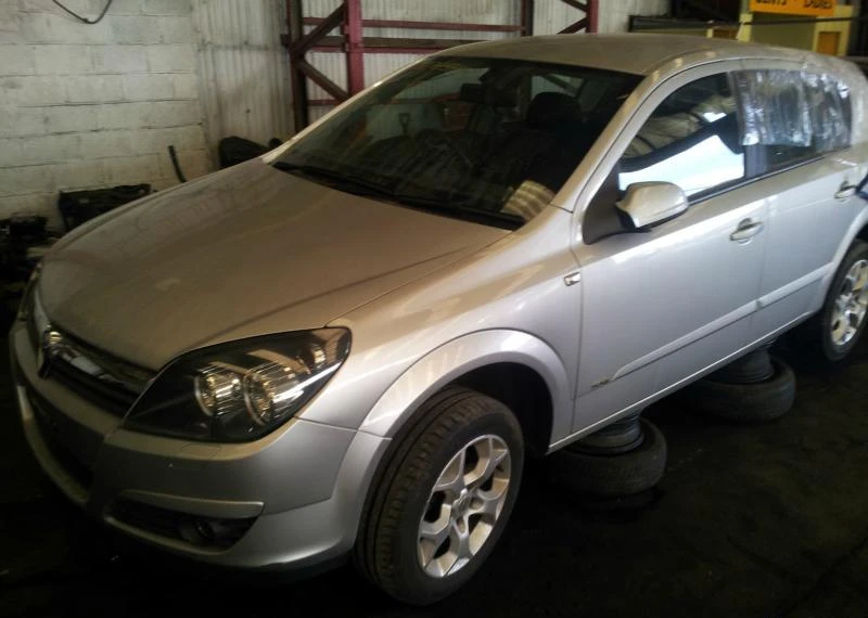 Opel Astra 1.6,1.7ЧАСТИ - изображение 2