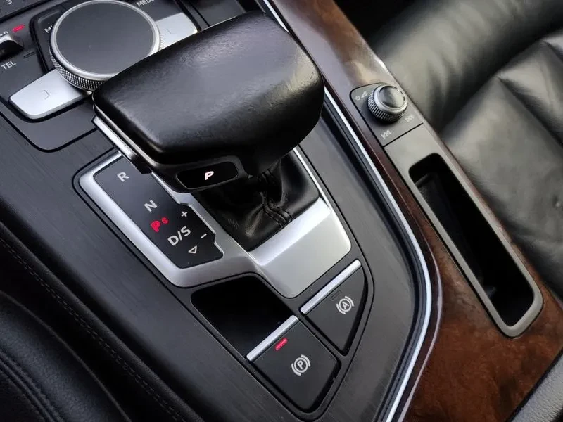 Audi A4 45 Tfsi Premium, снимка 9 - Автомобили и джипове - 55389646