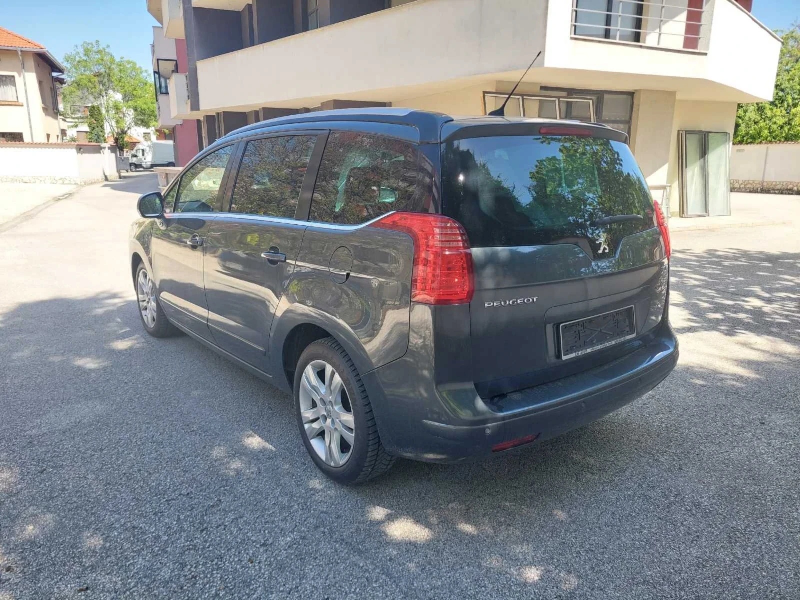 Peugeot 5008 2.0hdi automat 163hp - изображение 3