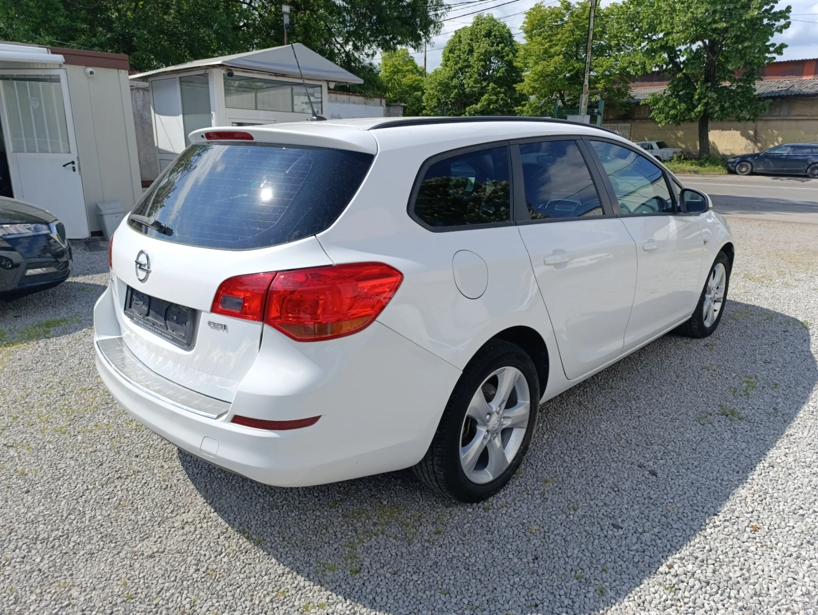 Opel Astra Sports Taurer - изображение 4