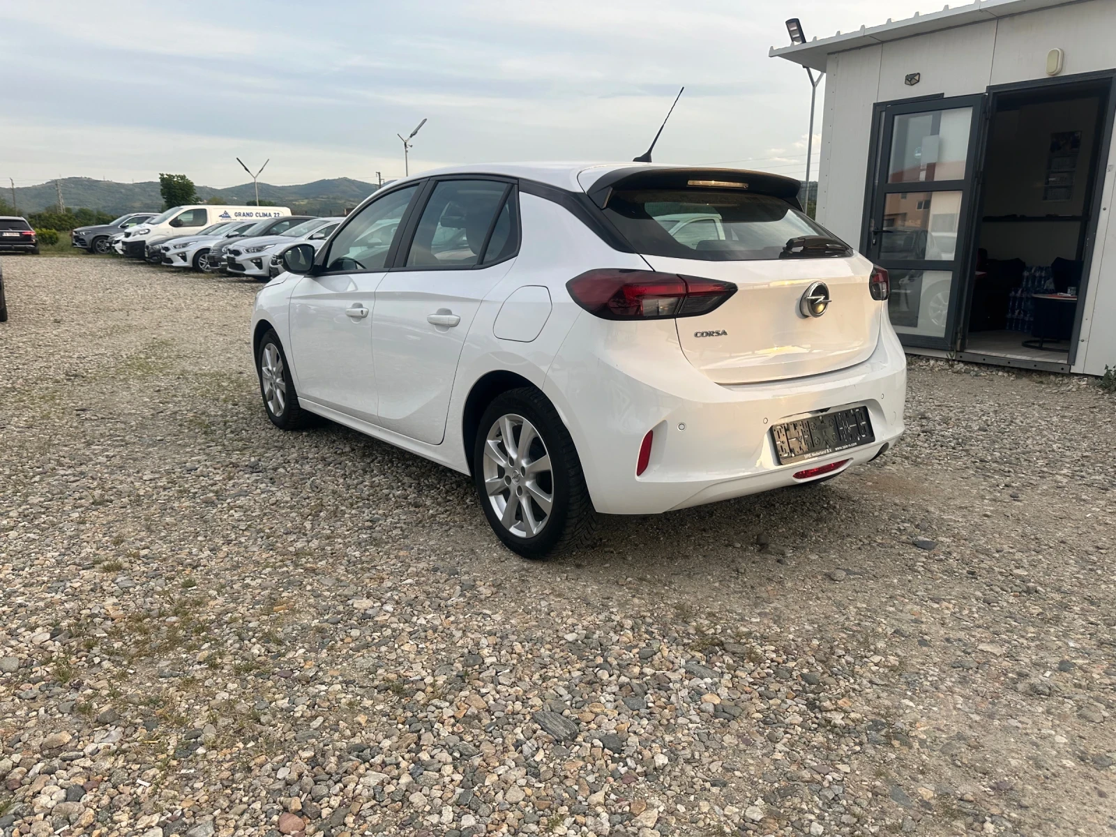 Opel Corsa 1.2 Elegance Navi/Camera/PDC - изображение 5