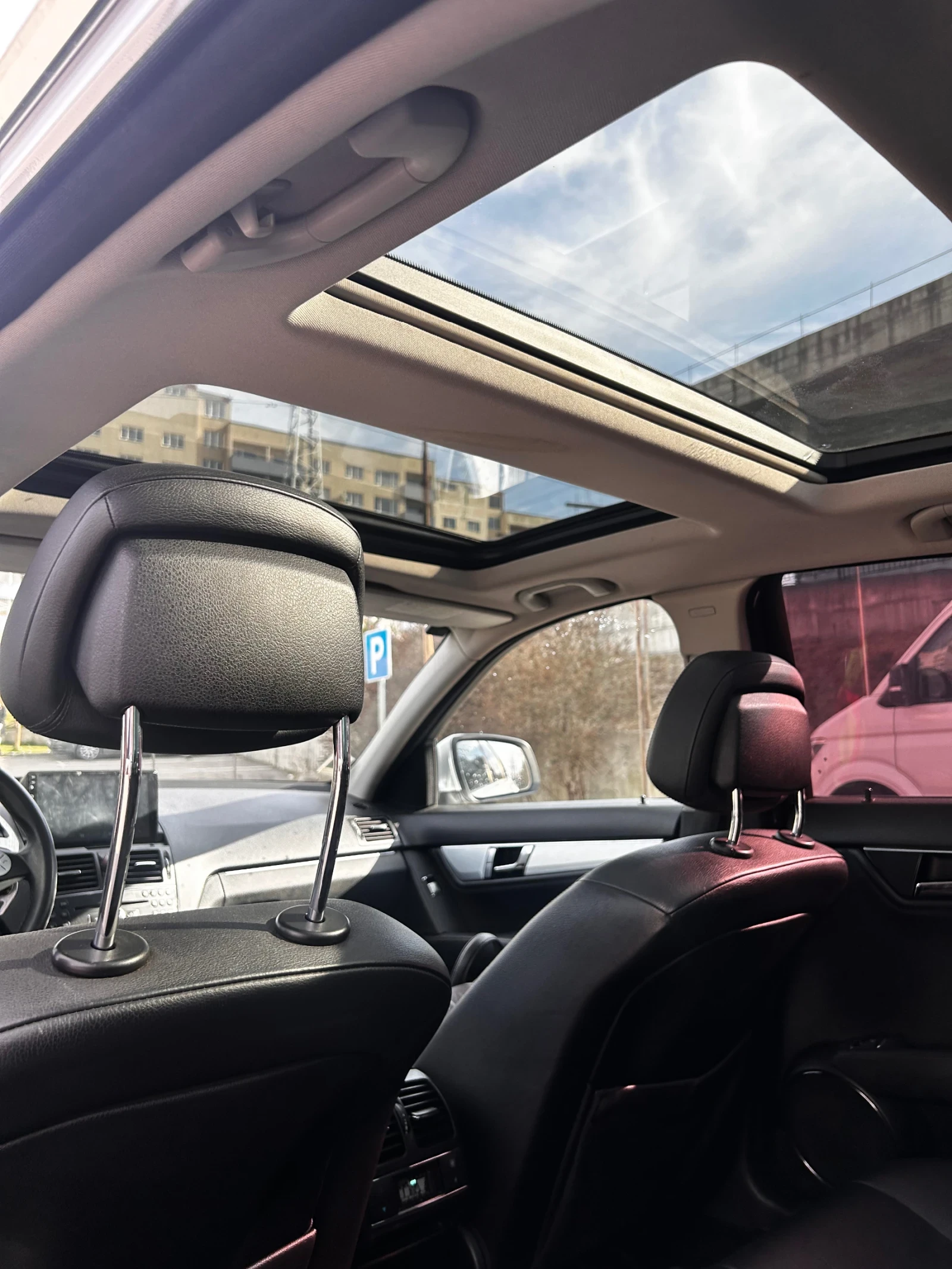 Mercedes-Benz C 300 AMG пакет, снимка 4 - Автомобили и джипове - 53026560