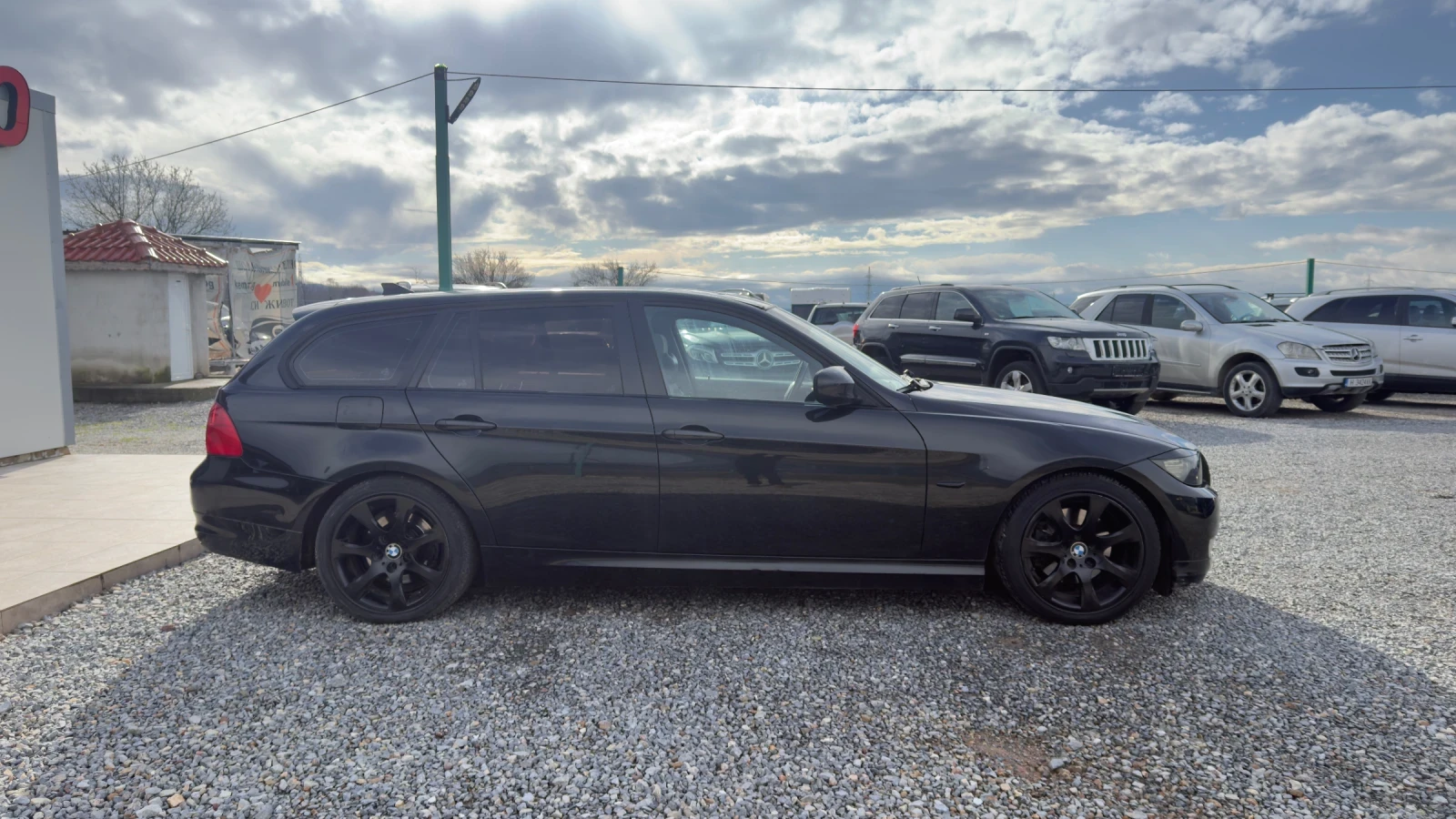 BMW 320 * ПАНОРАМА*  - изображение 3