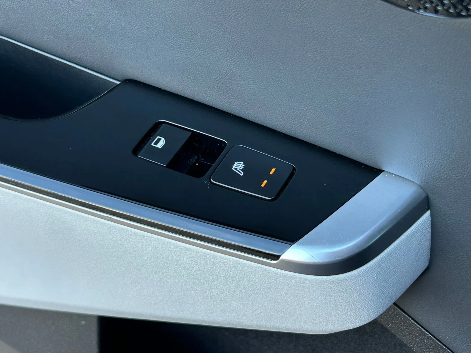 Kia EV6 GT LINE* 325H.P.* 77.4KW* ГАРАНЦИЯ 6 МЕСЕЦА, снимка 14 - Автомобили и джипове - 53791113