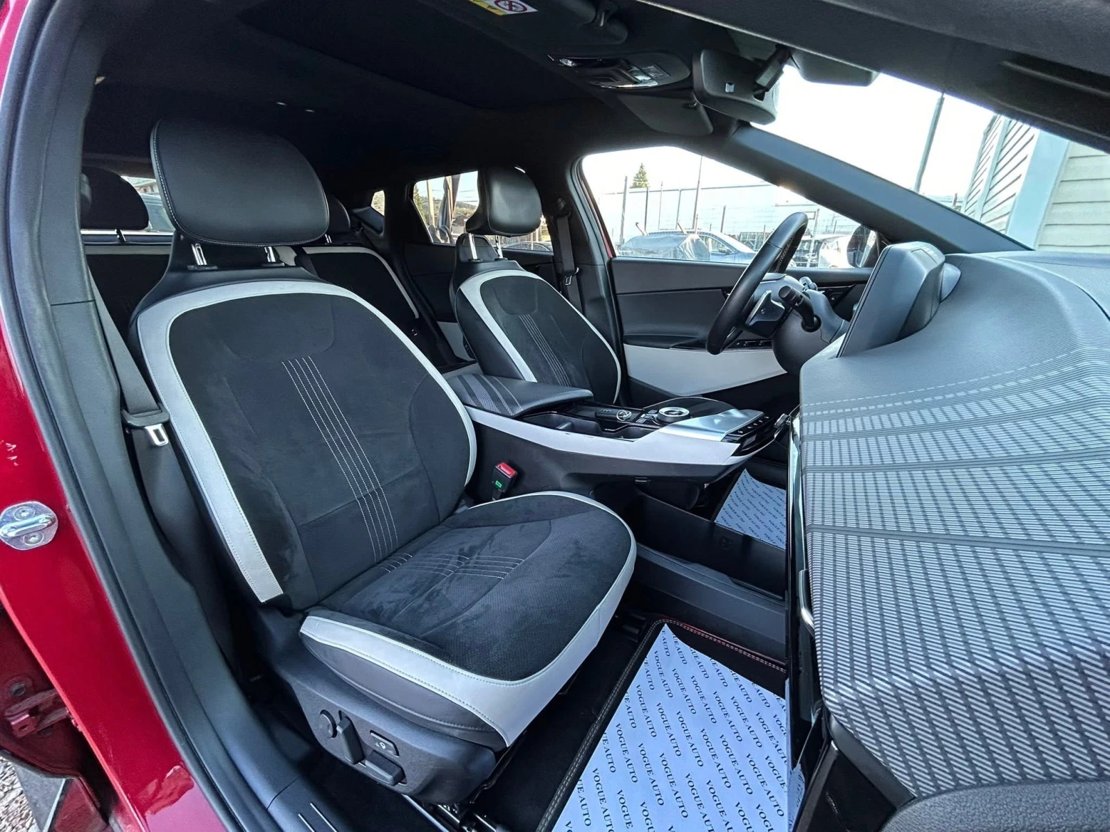 Kia EV6 GT LINE* 325H.P.* 77.4KW* ГАРАНЦИЯ 6 МЕСЕЦА, снимка 16 - Автомобили и джипове - 53791113