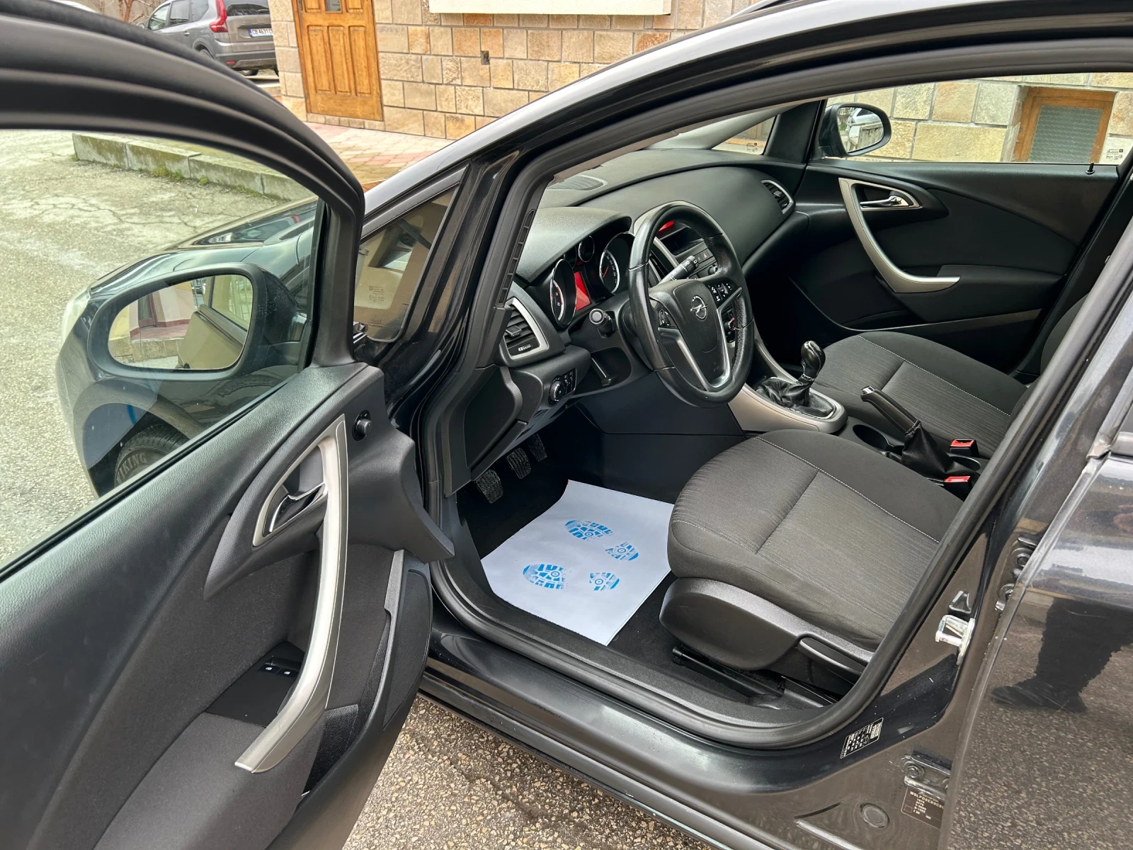 Opel Astra 1.4i 101к.с. СТАРИЯ МОТОР , снимка 9 - Автомобили и джипове - 53964804