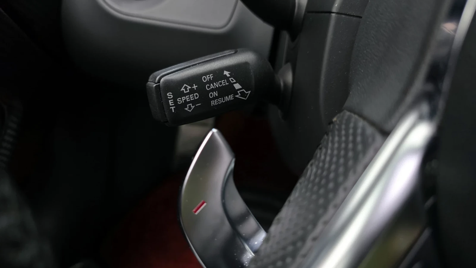 Audi R8 5.2 V10 Quattro / FACELIFT / B&O, снимка 16 - Автомобили и джипове - 54056428