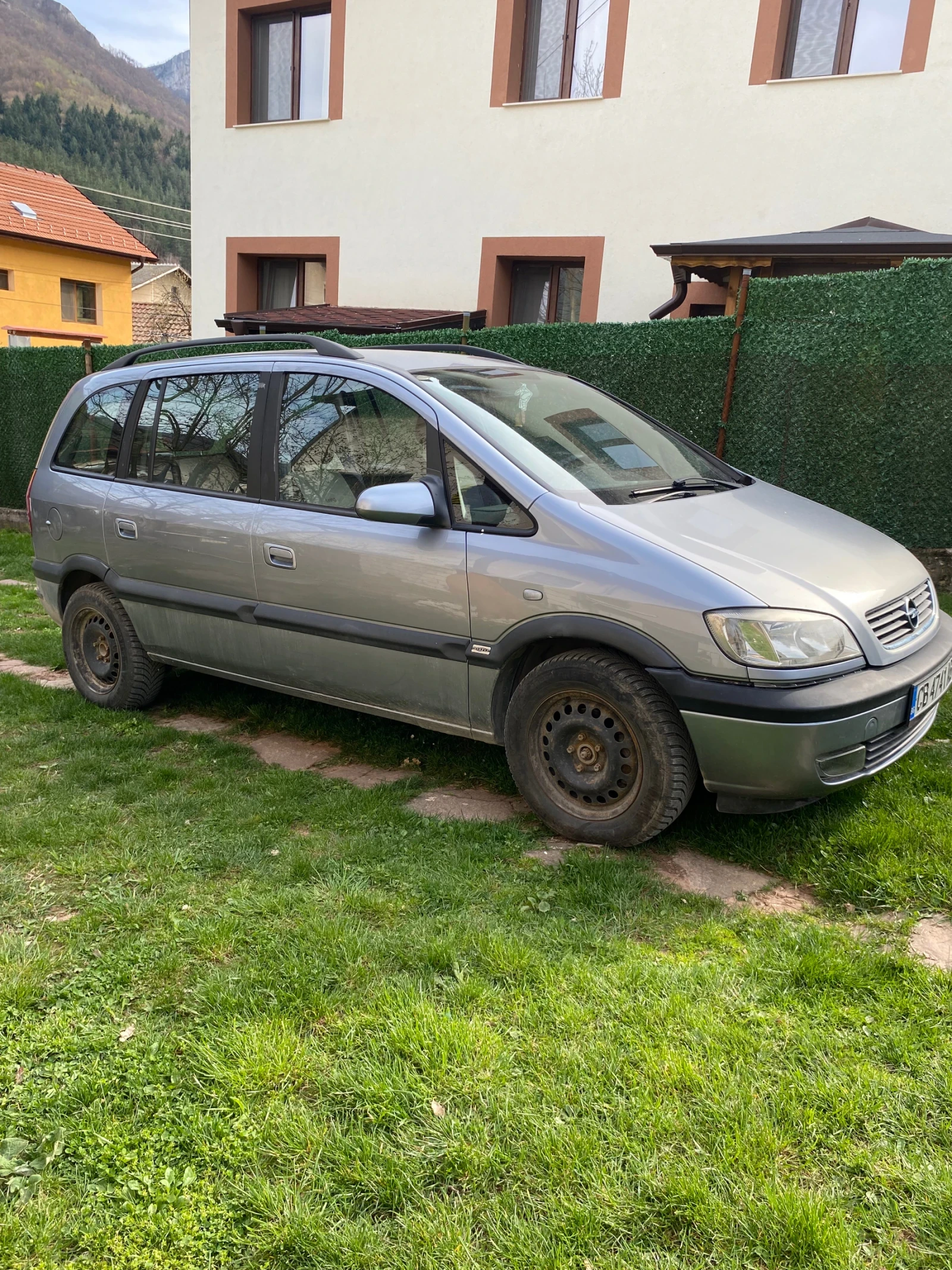 Opel Zafira Motor car, снимка 4 - Автомобили и джипове - 54173655