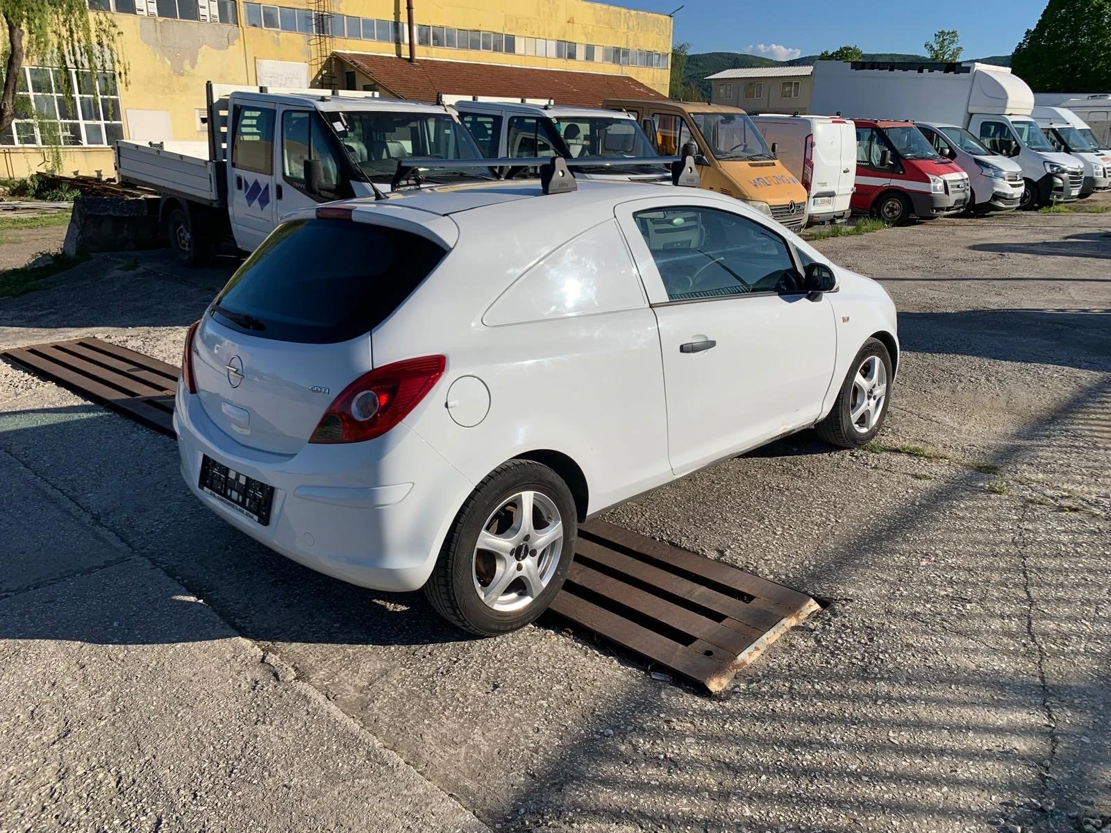 Opel Corsa Van N1 Товарен Климатик EURO 4, снимка 5 - Автомобили и джипове - 54573633