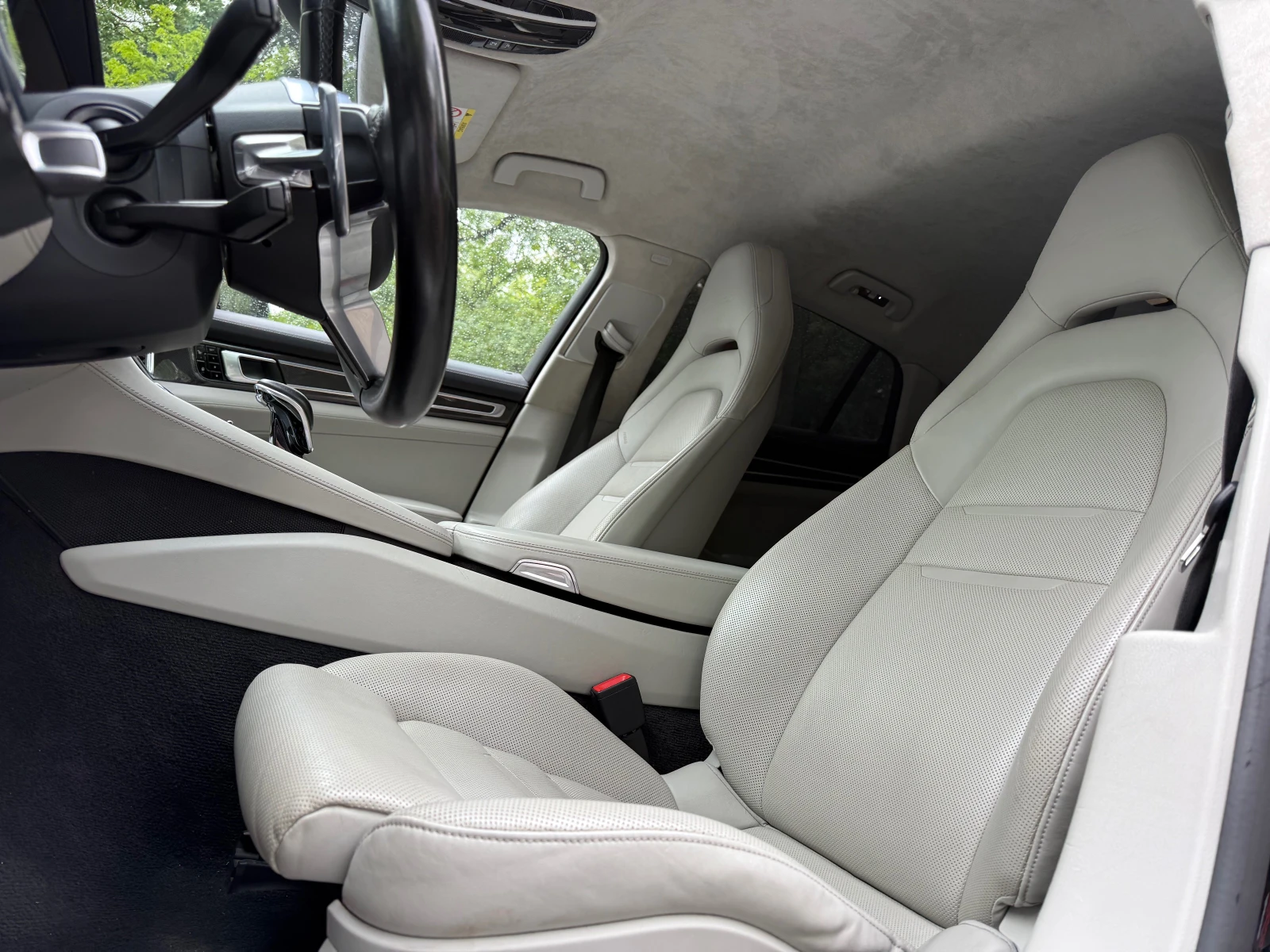 Porsche Panamera TURBO* 557* КАРБОН* ФУЛ ЕКСТРИ* ЛИЗИНГ* , снимка 8 - Автомобили и джипове - 54582621