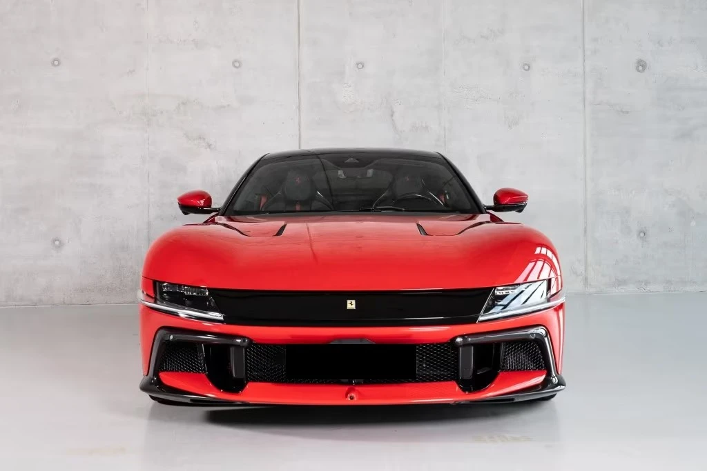 Ferrari 12 Cilindri Carbon Lift | Mobile.bg � ����������� 2