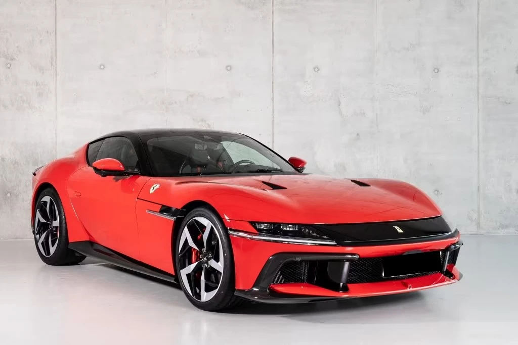 Ferrari 12 Cilindri Carbon Lift | Mobile.bg � ����������� 1