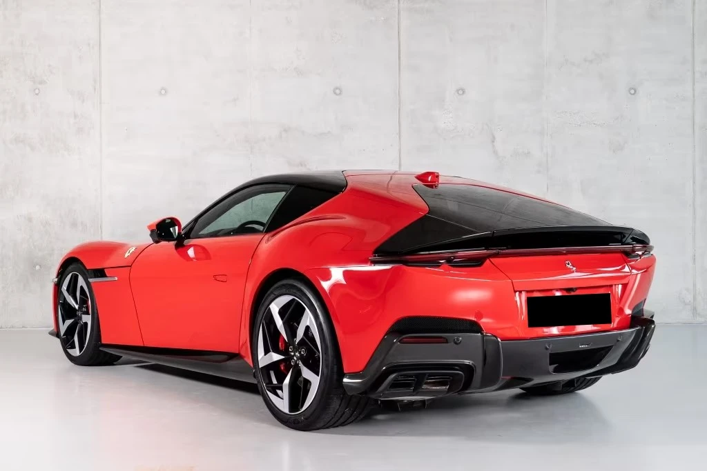 Ferrari 12 Cilindri Carbon Lift | Mobile.bg � ����������� 4