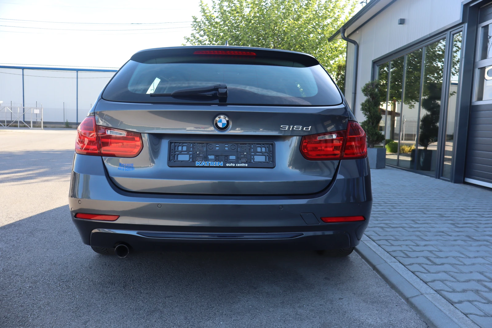 BMW 318 2.0D* SPORT* TOP, снимка 6 - Автомобили и джипове - 54601229