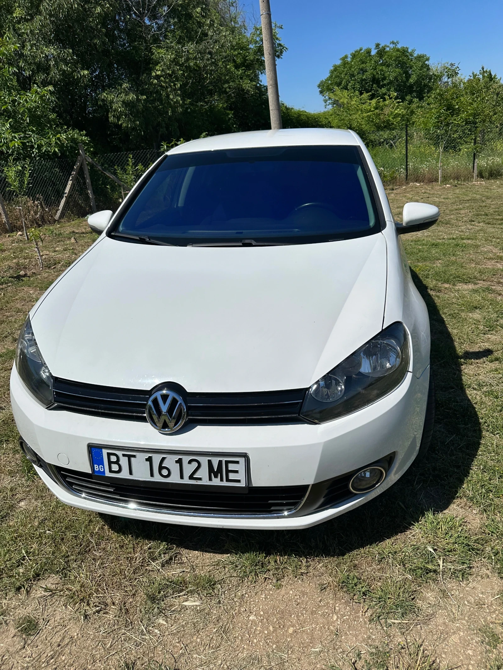 VW Golf 1.6 TDI, снимка 3 - Автомобили и джипове - 54691859