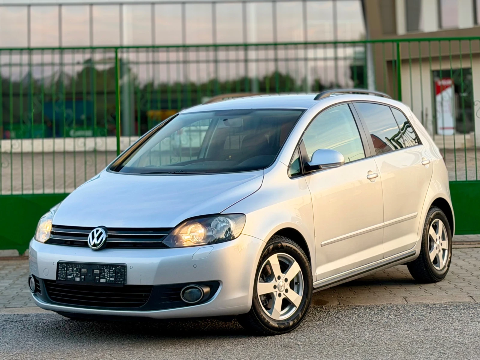 VW Golf Plus 1.6TDi~105hp~АВТОМАТ~170000км!!!
