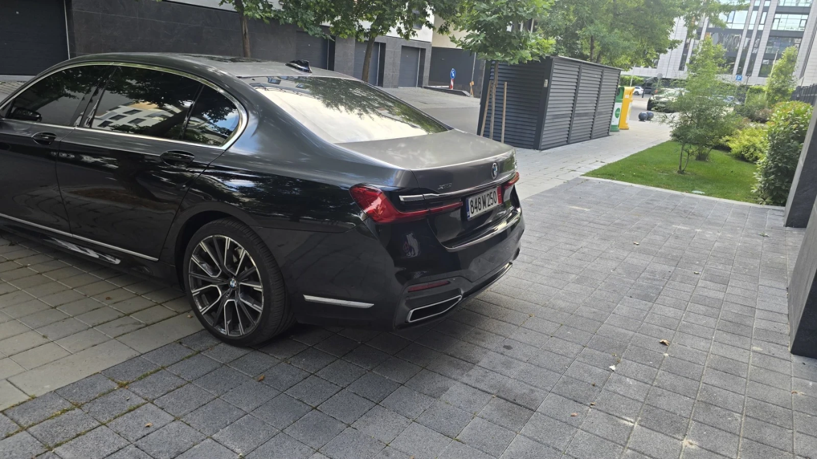 BMW 730 M-paket/LONG/Panorama/2xTV/Lazer/FULL MAX, снимка 3 - Автомобили и джипове - 55016773