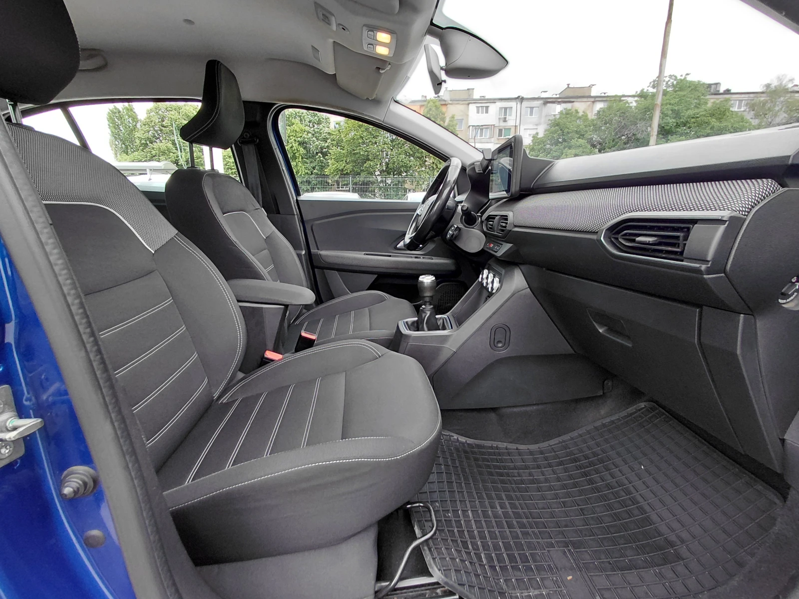Dacia Logan TCe/100к.с/Essential/Газ/Бензин, снимка 13 - Автомобили и джипове - 55048542