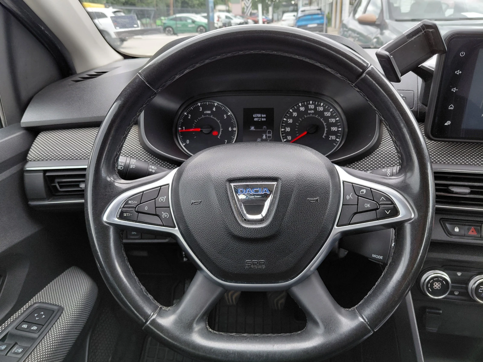 Dacia Logan TCe/100к.с/Essential/Газ/Бензин, снимка 9 - Автомобили и джипове - 55048542