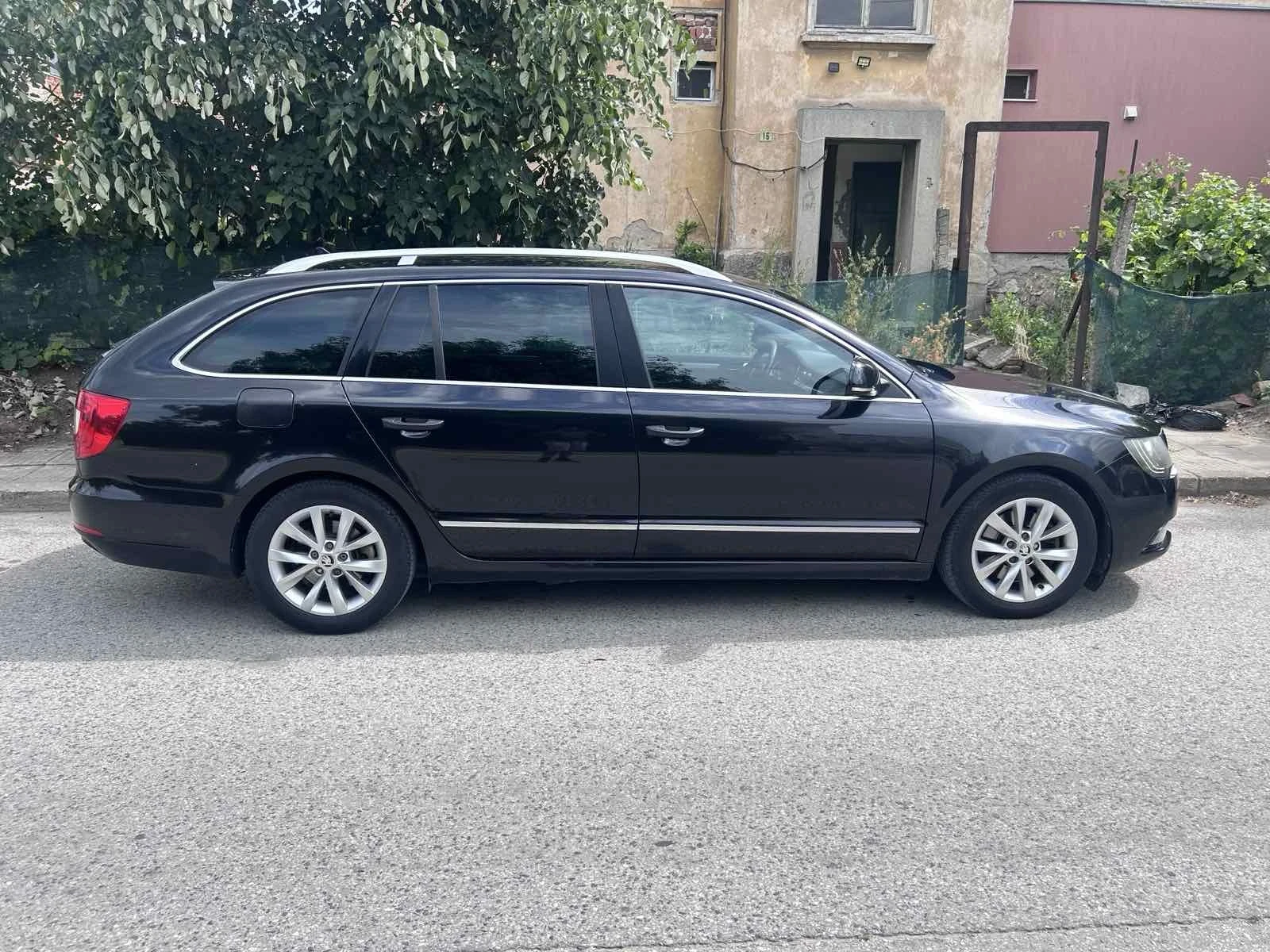 Skoda Superb, снимка 2 - Автомобили и джипове - 55150672