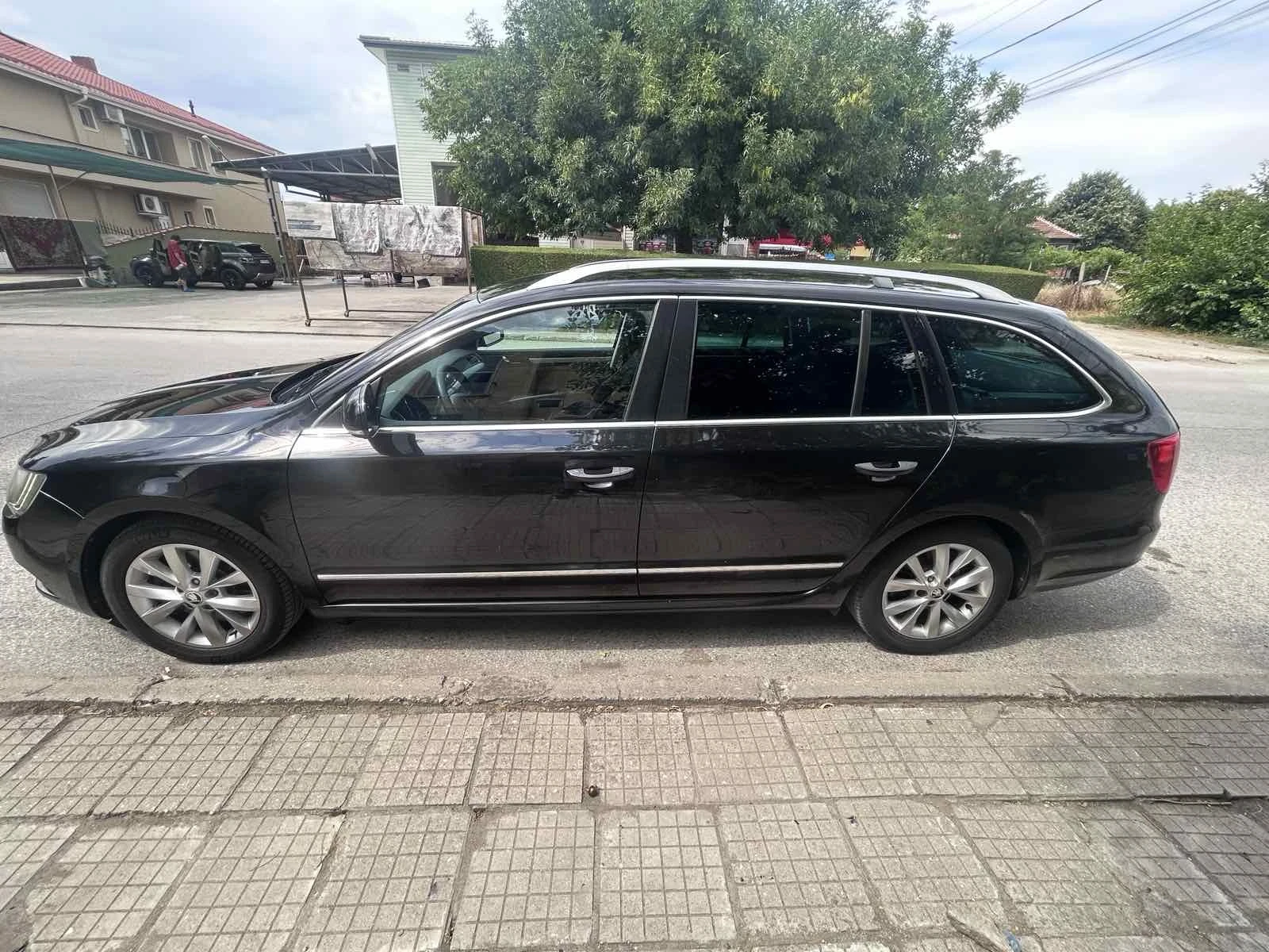 Skoda Superb, снимка 8 - Автомобили и джипове - 55150672