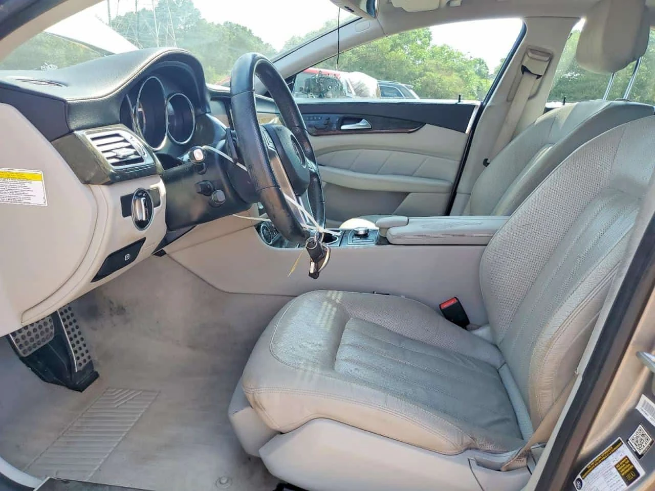 Mercedes-Benz CLS 550 * CARFAX * ОПЦИЯ ЗА ФИНАНСИРАНЕ, снимка 7 - Автомобили и джипове - 55559760