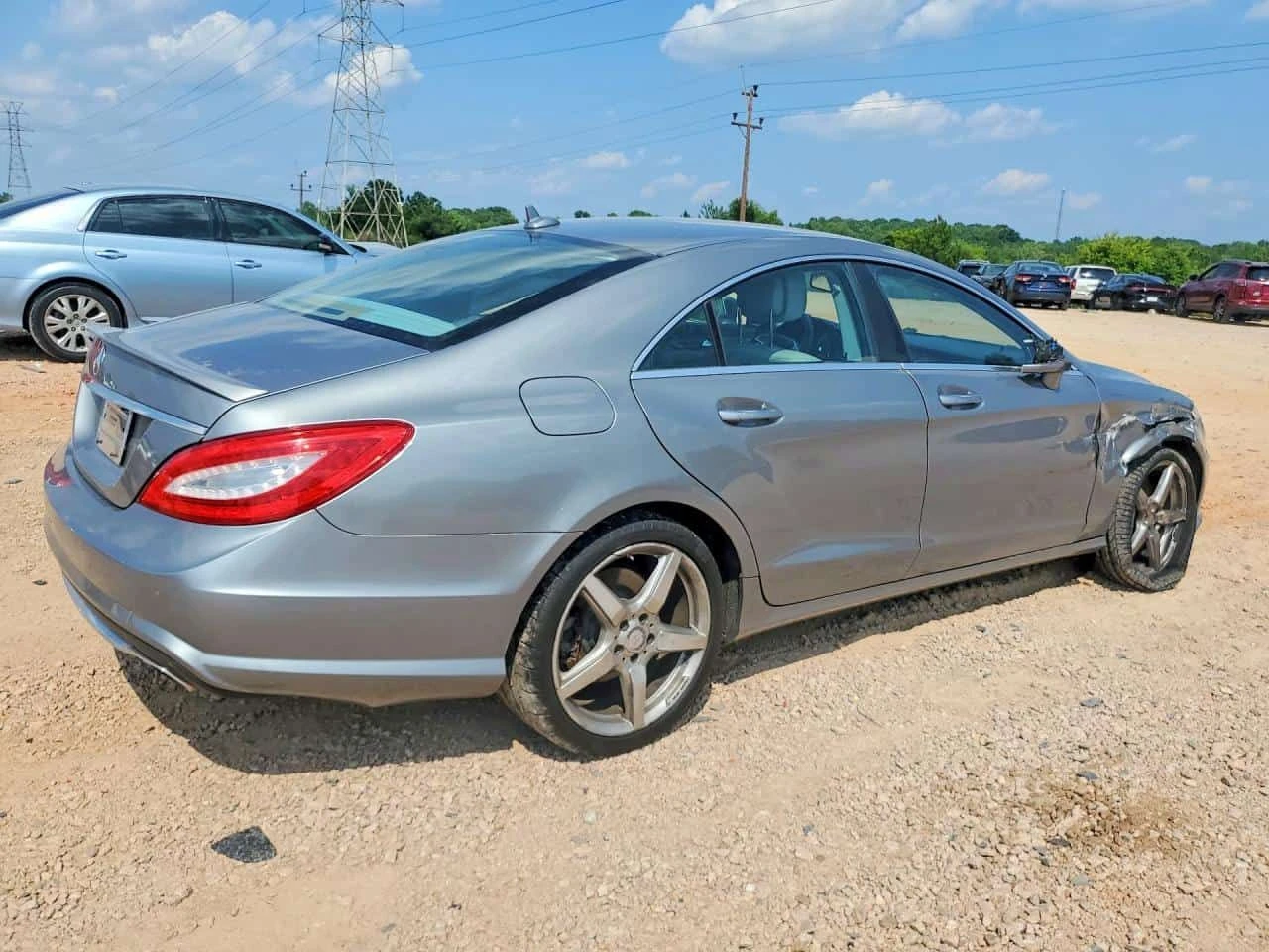 Mercedes-Benz CLS 550 * CARFAX * ОПЦИЯ ЗА ФИНАНСИРАНЕ, снимка 3 - Автомобили и джипове - 55559760