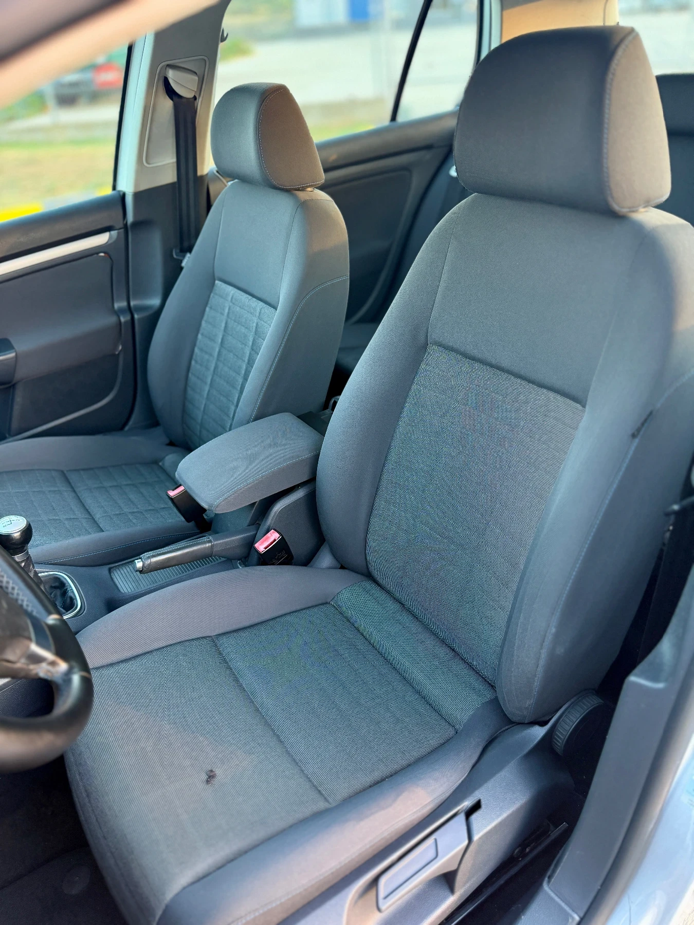 VW Golf Tour 1.9 105 6ск 216 хил км , снимка 7 - Автомобили и джипове - 55841378