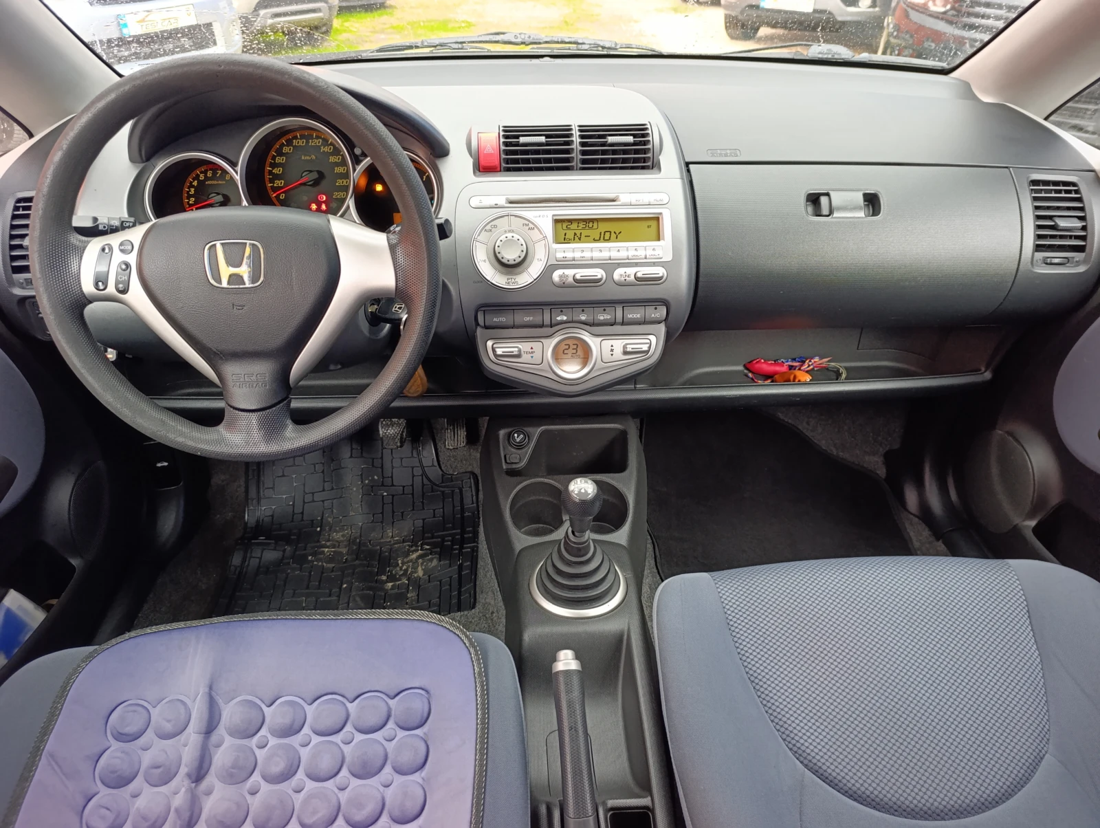 Honda Jazz 1.4i 16V+ GAZ, снимка 11 - Автомобили и джипове - 56732317