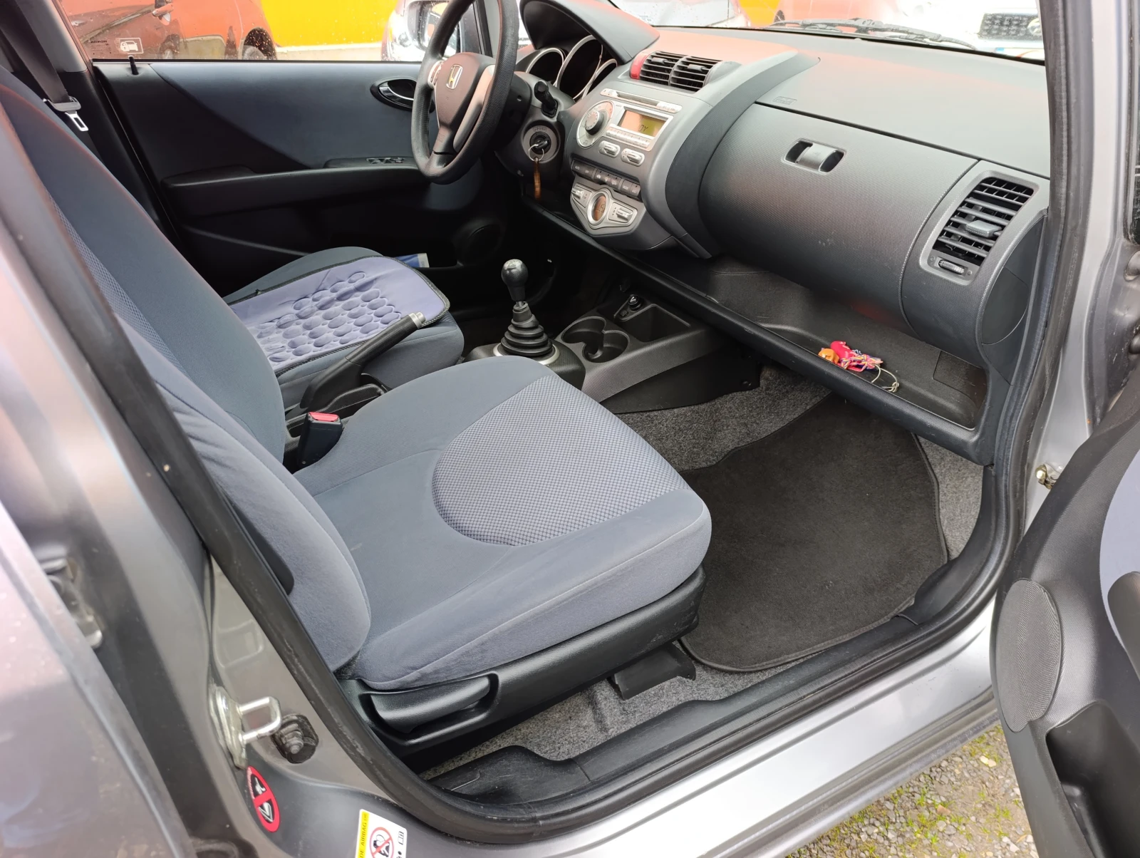 Honda Jazz 1.4i 16V+ GAZ, снимка 15 - Автомобили и джипове - 56732317