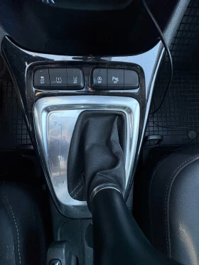 Opel Crossland X Elegance 1.2T AT6 MY22, снимка 11