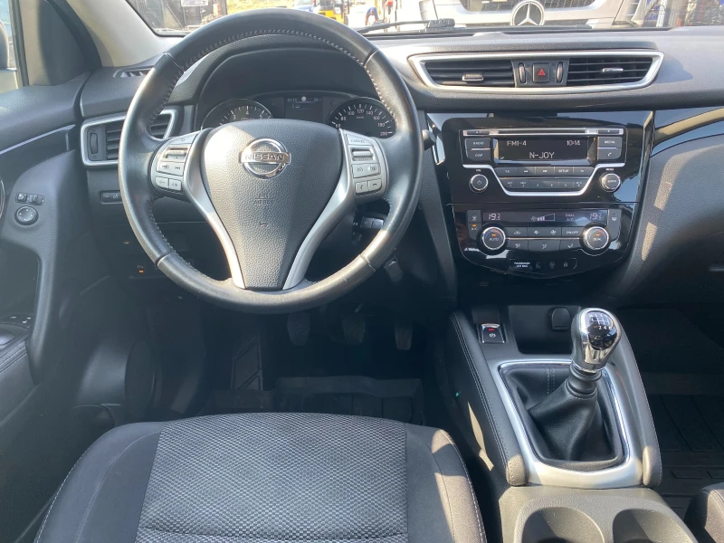 Nissan Qashqai 1.2I EURO 6B, снимка 13 - Автомобили и джипове - 47137806