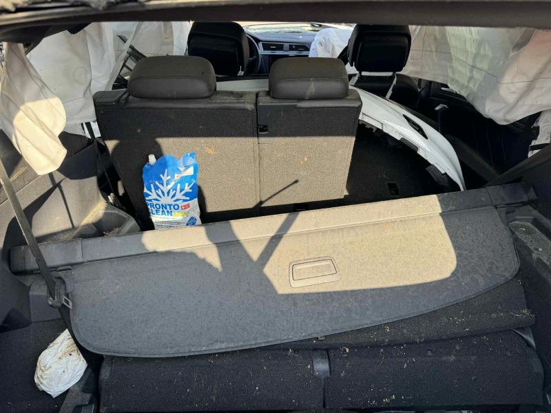 VW Tiguan 2.0, снимка 7 - Автомобили и джипове - 50816214