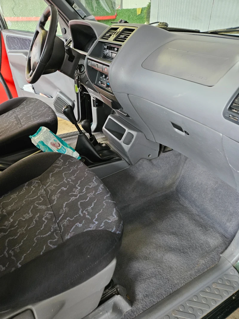 Nissan Terrano Terrano, снимка 7 - Автомобили и джипове - 52904830