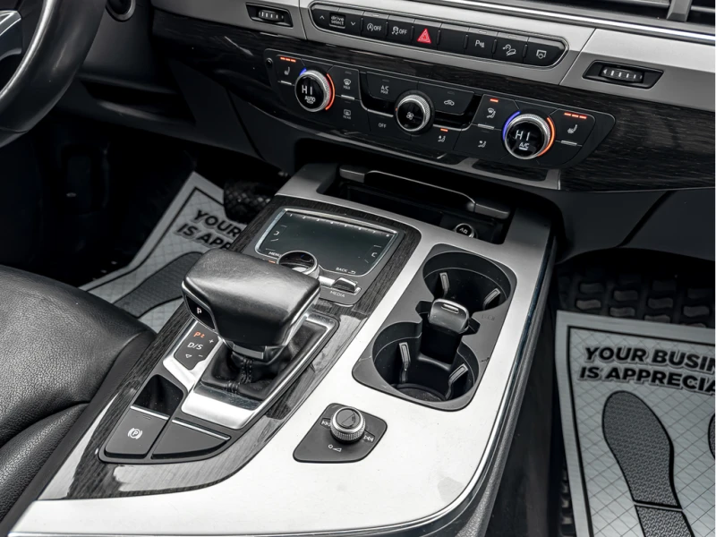 Audi Q7 3.0L PREMIUN QUATTRO | 7 PASS | NAVI | CAM | PANO, снимка 13 - Автомобили и джипове - 53479150
