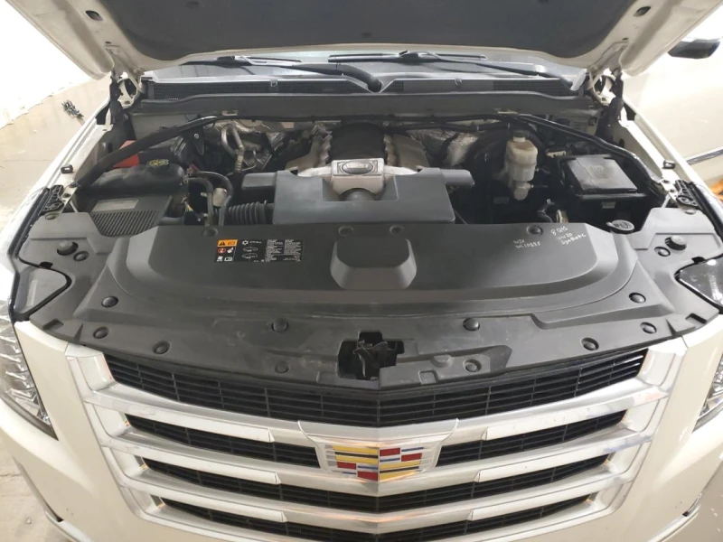 Cadillac Escalade Luxury* 4x4* СТАВА НА ГАЗ - 27000 лв. - 49613003 | Car24.bg
