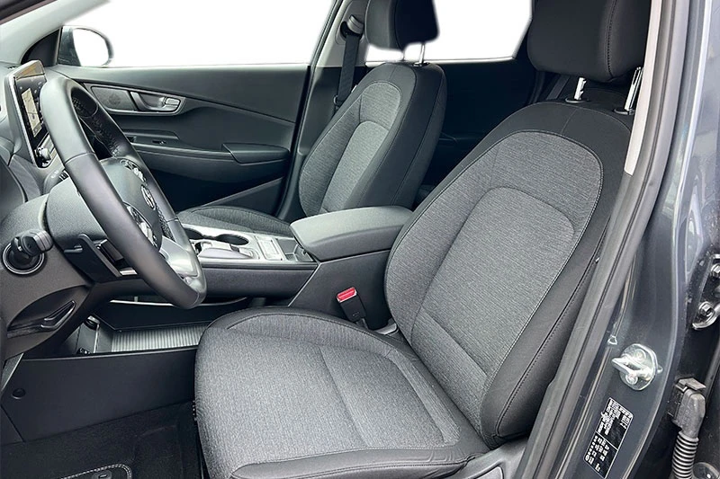 Hyundai Kona НАЛИЧНА, снимка 6 - Автомобили и джипове - 53300021