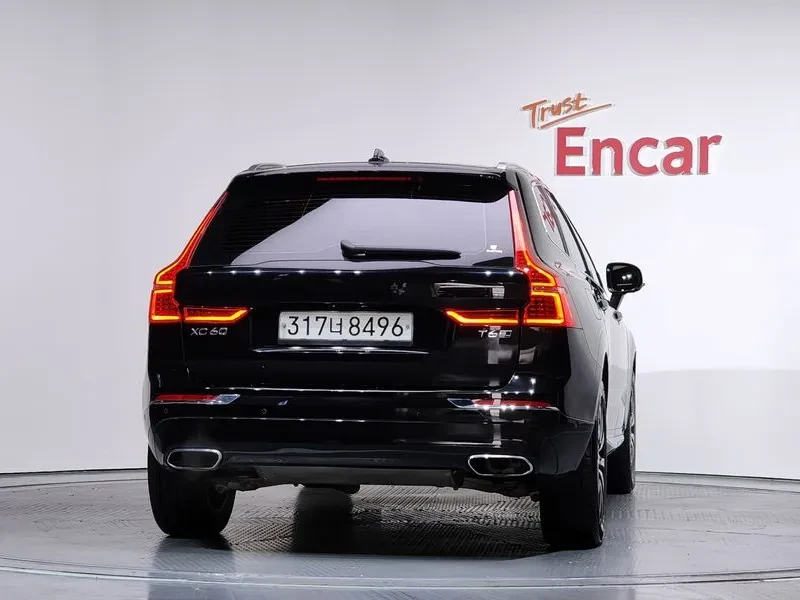 Volvo XC60 T6 INSCRIPTION, снимка 4 - Автомобили и джипове - 55704358